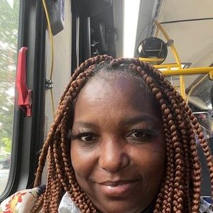 Meet your Posher, Elisia